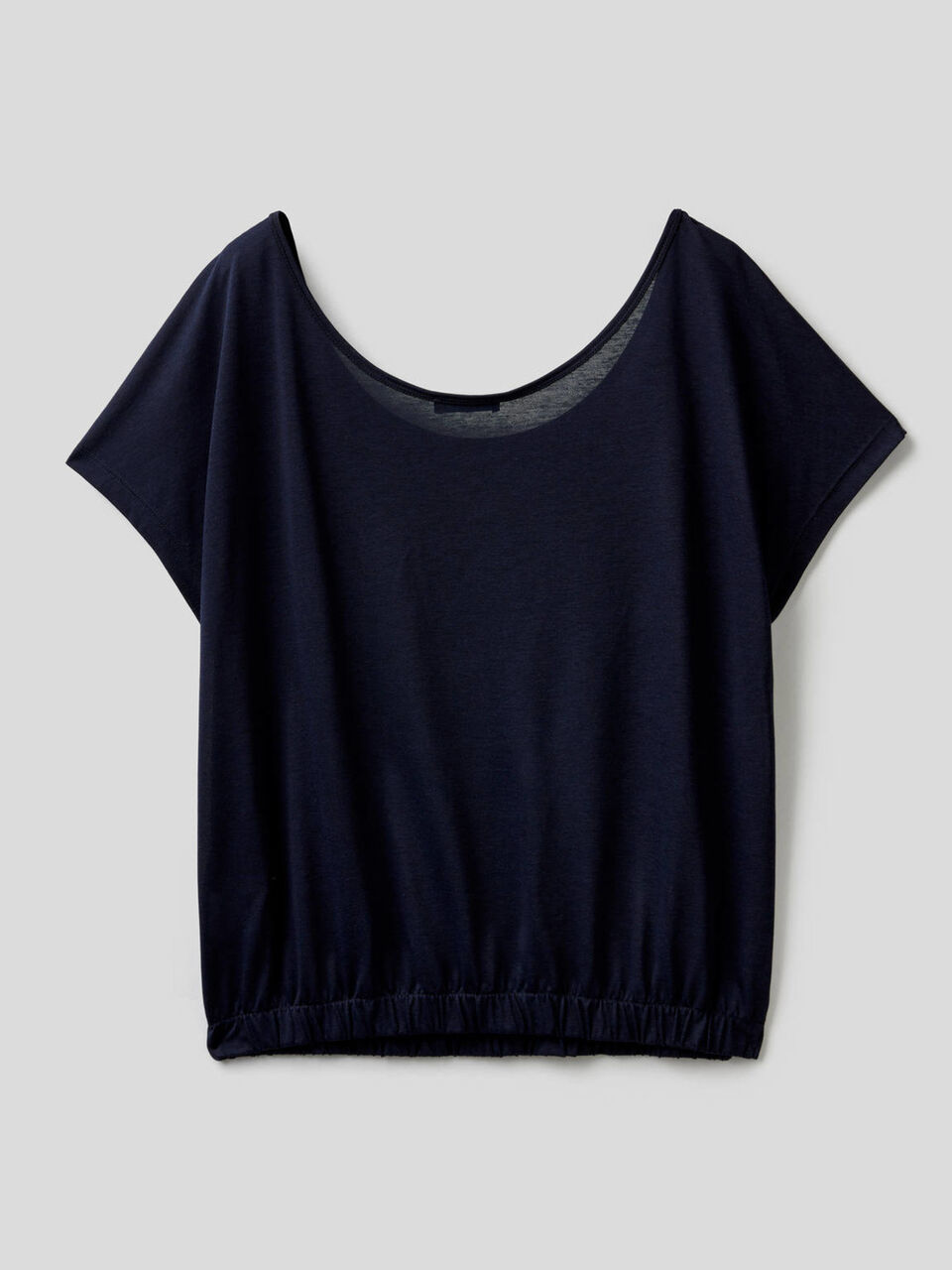 Blusa fluida con escote redondo image number 2