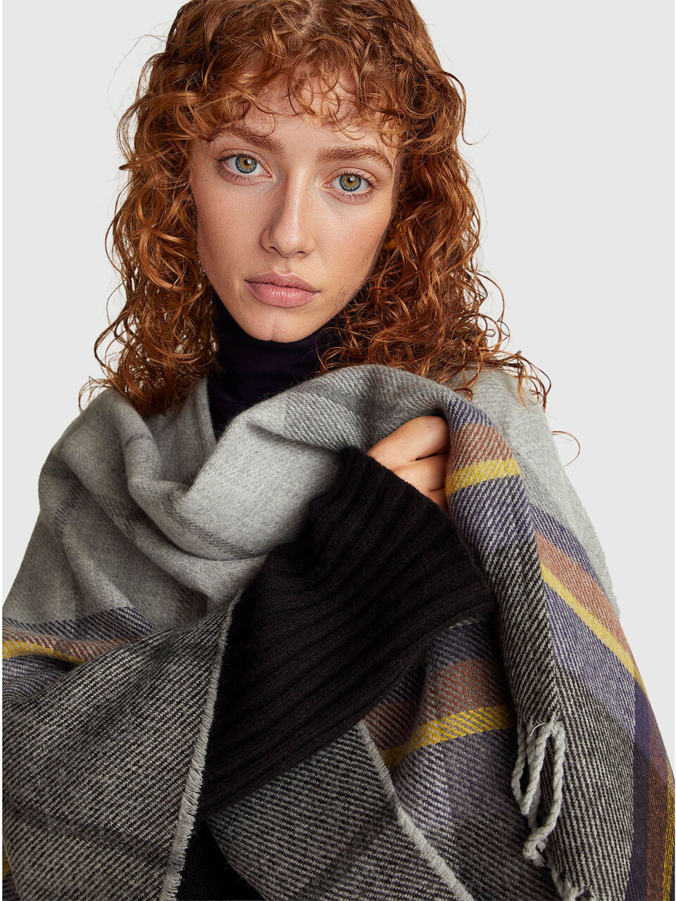 CAPE Mujer image number null