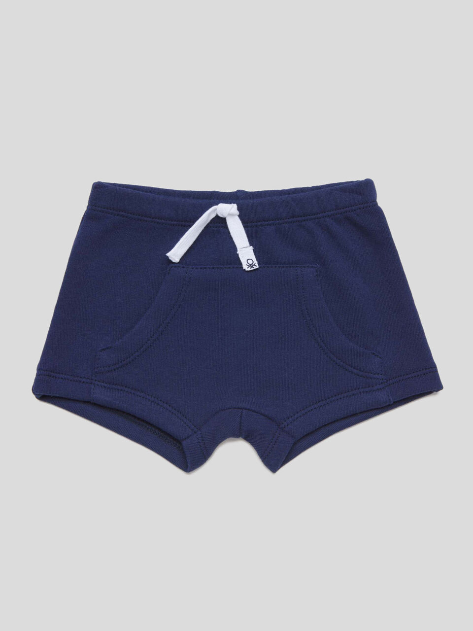 Shorts con maxibolsillo image number 1