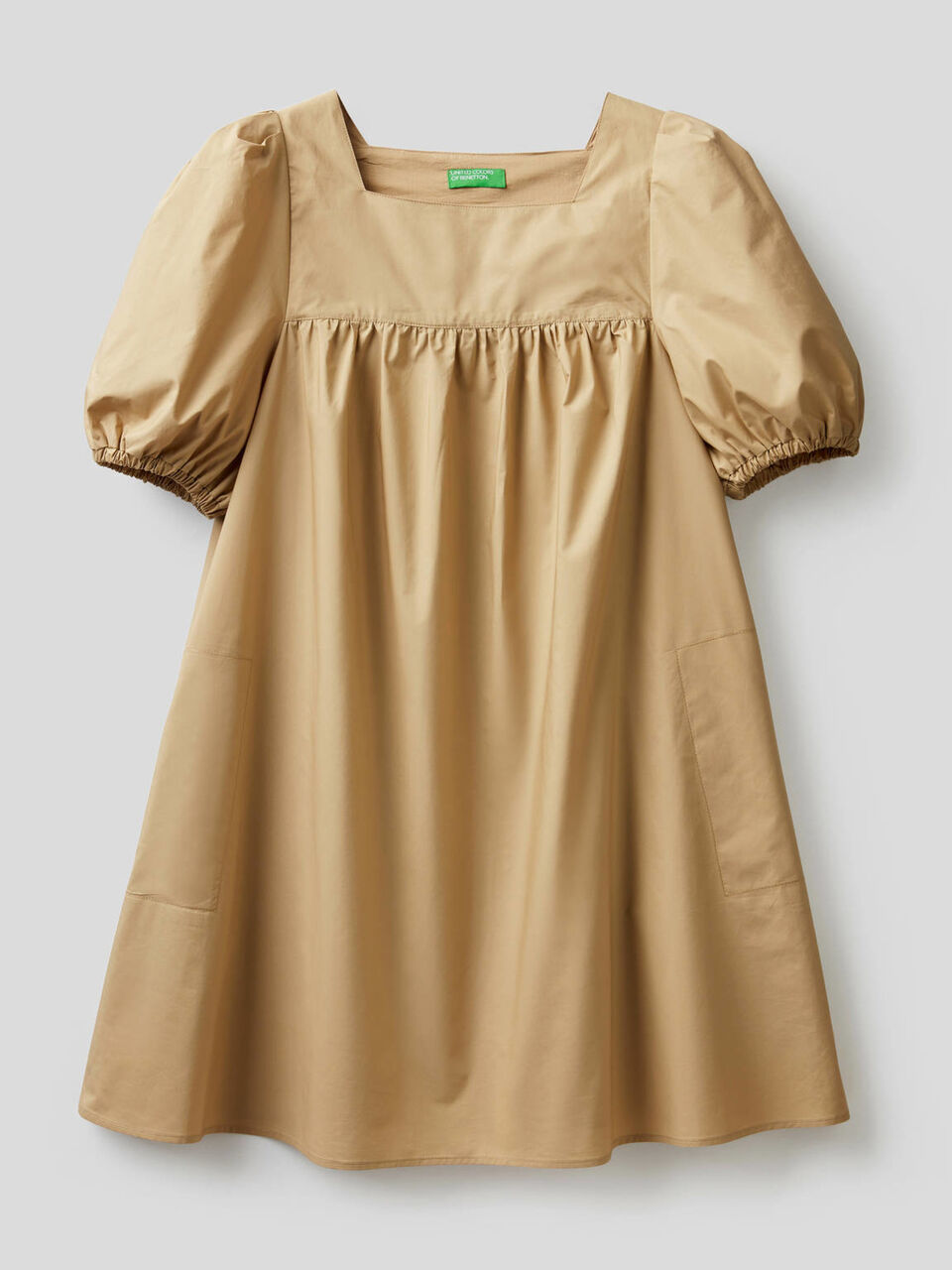 Vestido corto con manga francesa abullonada image number 1
