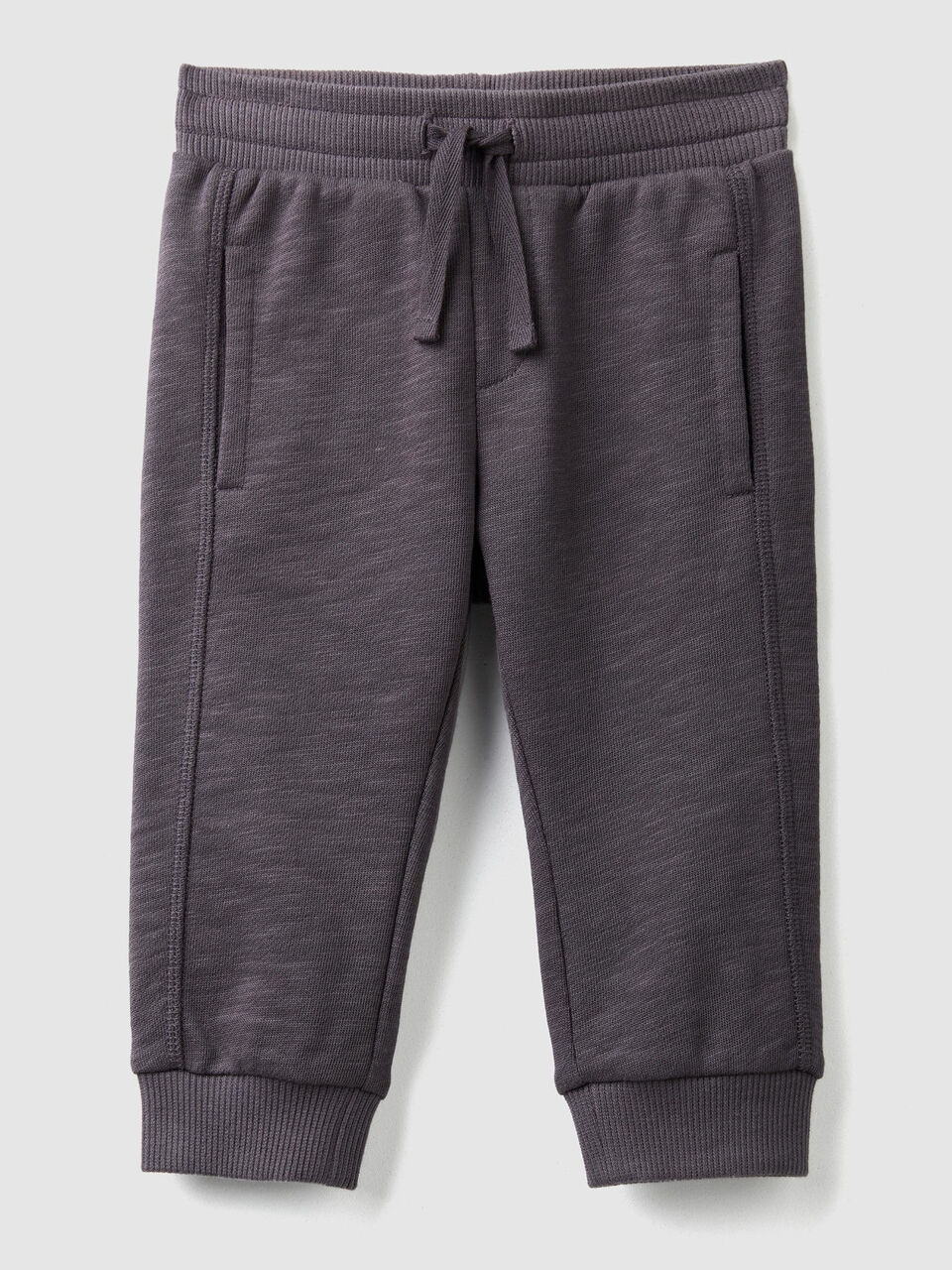 Pantalón jogger de felpa image number 1