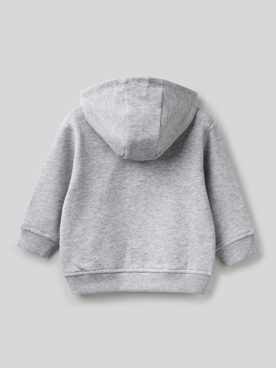Sudadera con cremallera y capucha image number 2