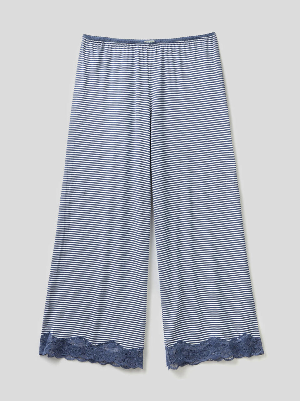 Pantalón con inserciones de encaje image number 1