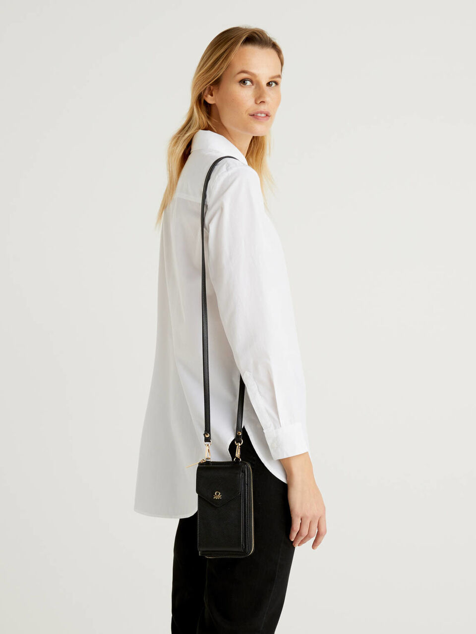 Cartera con bandolera image number 2