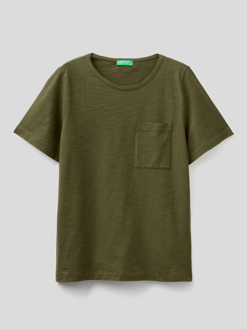 Camiseta lisa con bolsillo image number 1