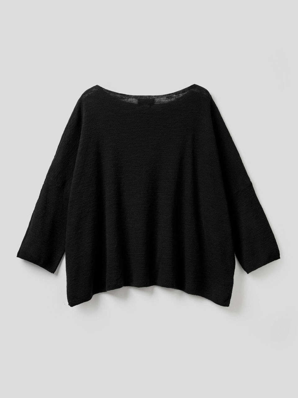 Jersey labrado con escote barco image number 2