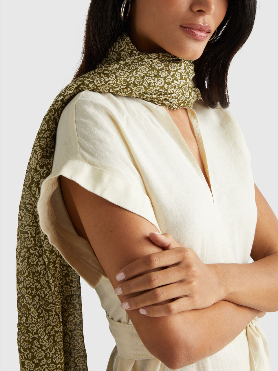 SCARF Mujer image number null