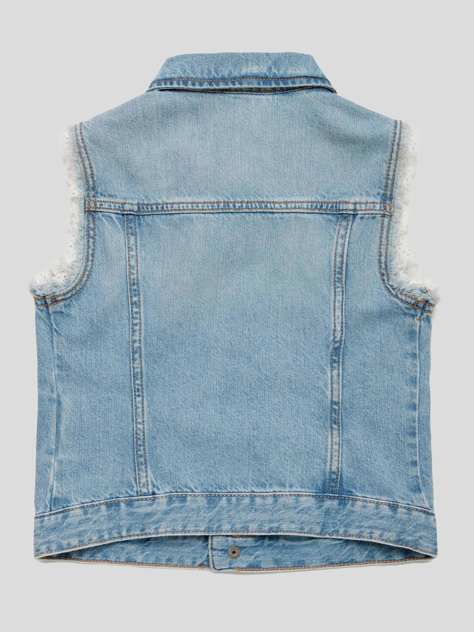 Chaleco de denim con encaje image number 2