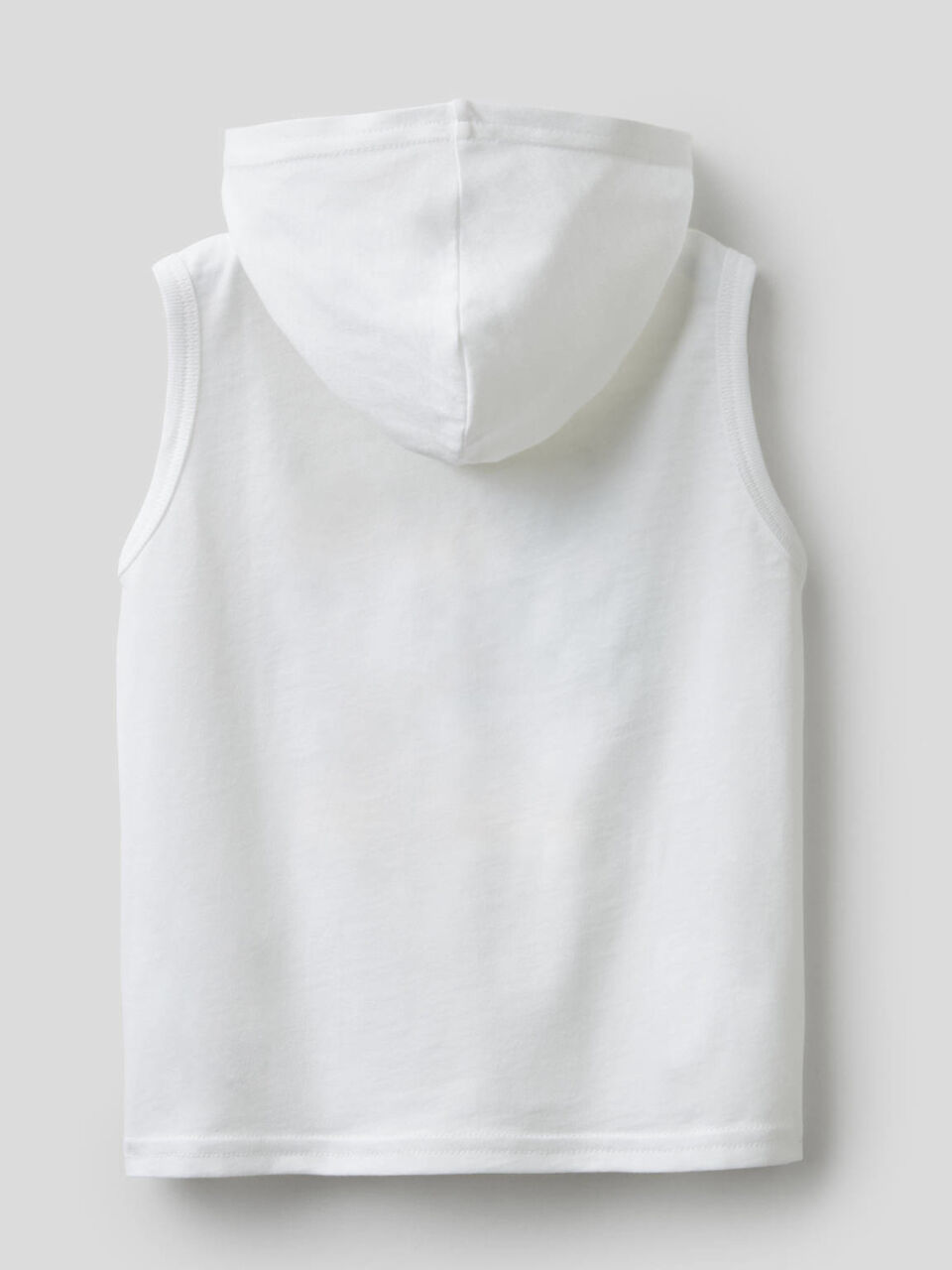 Camiseta sin mangas y con capucha image number 2
